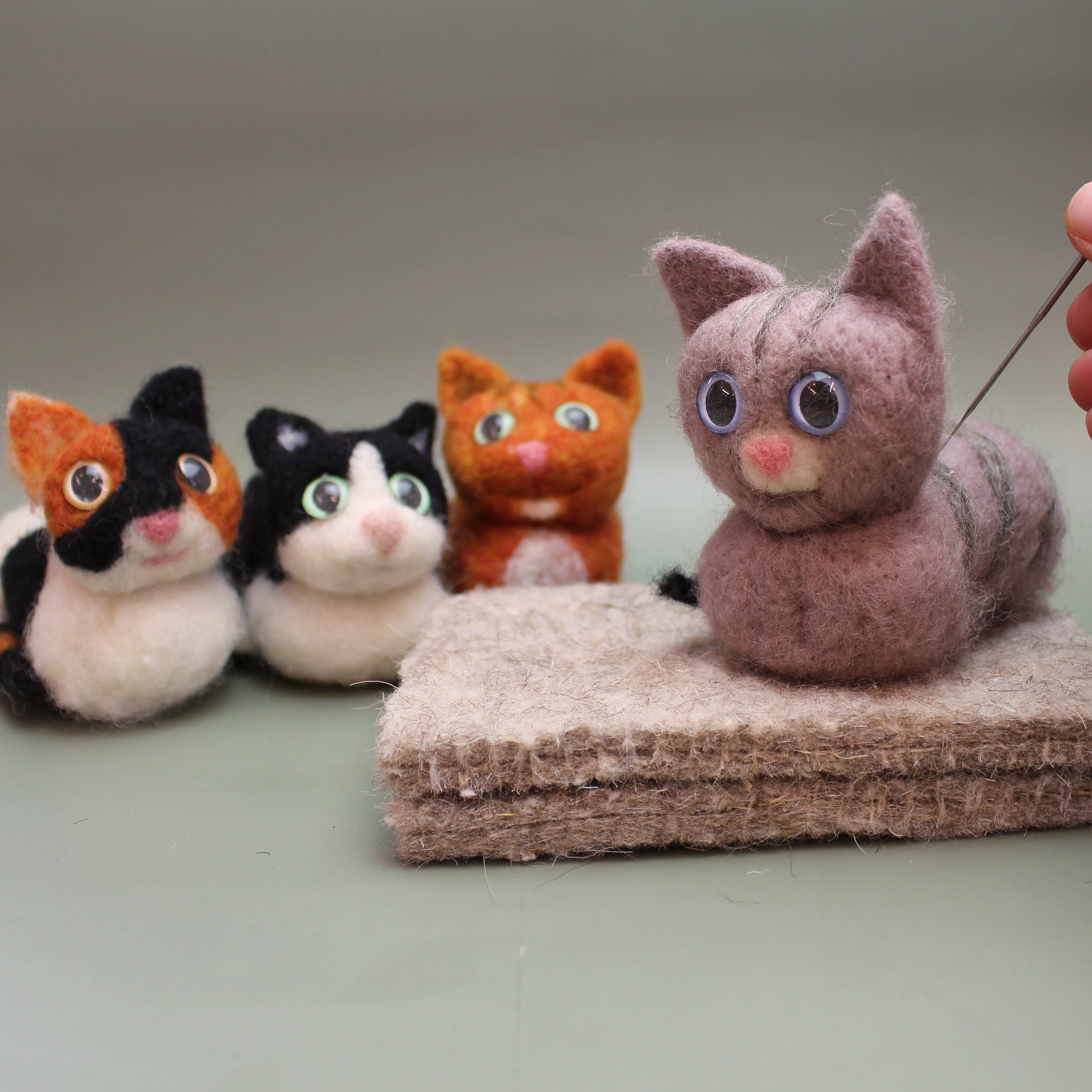 Cartoon Cat Loaf Needle Felt Small Kit - makes 1 - Image 7