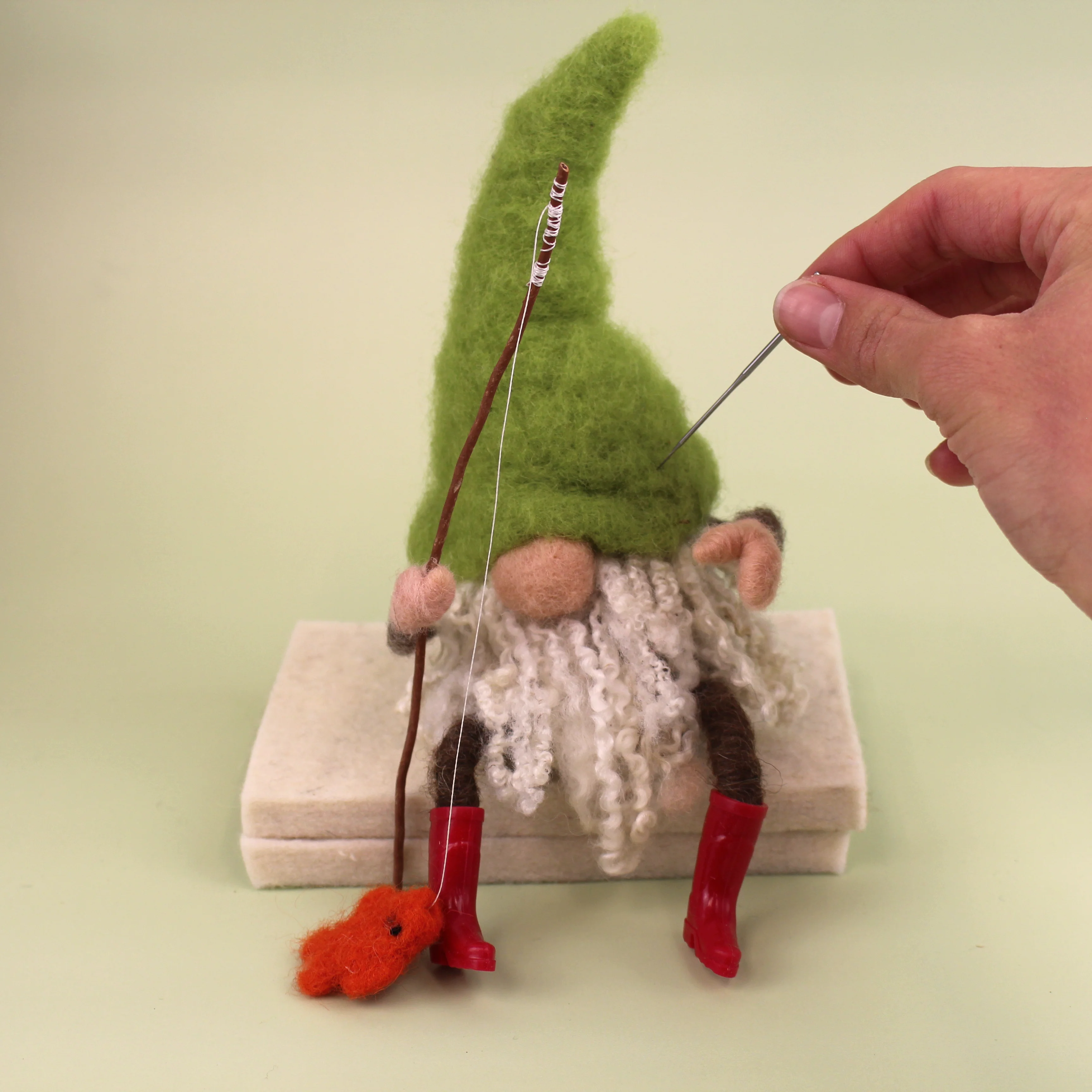 Fishing Gnome Small Needle Felt Kit - Image 6