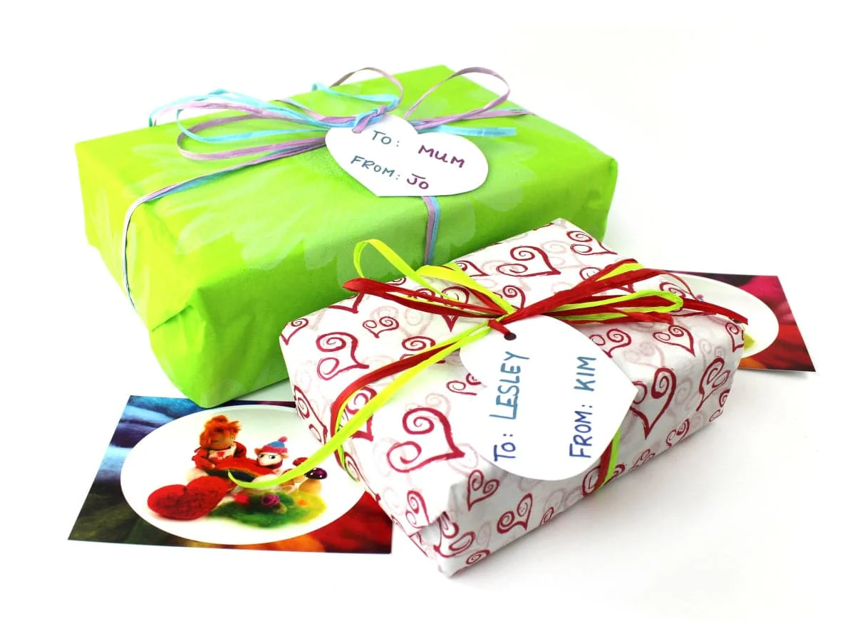 Gift Wrapping Service including Tag and personal message, wraps one item