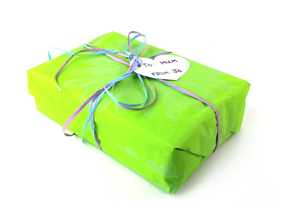 Gift Wrapping Service including Tag and personal message, wraps one item - Image 3