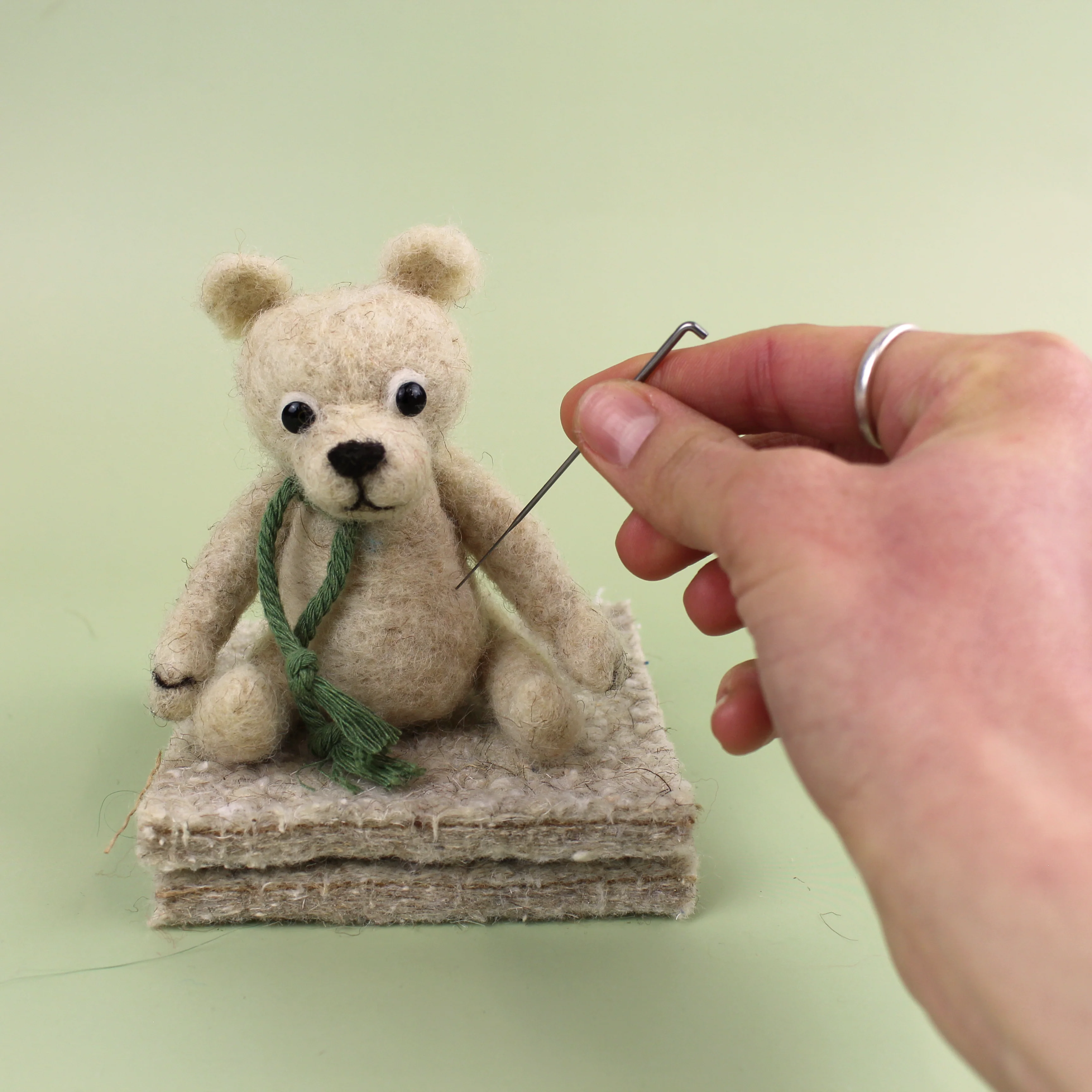 Poseable Mini Bear Small Needle Felt Kit - Image 3